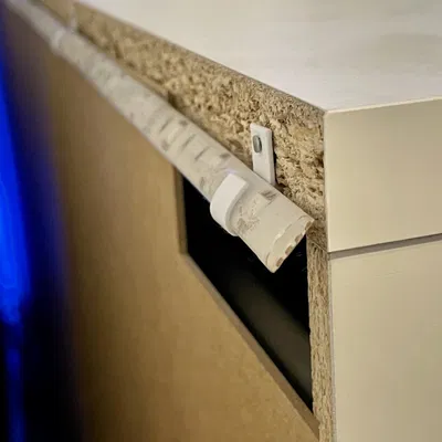 Giá đỡ đèn LED góc 45° cho Philips Hue Lightstrip