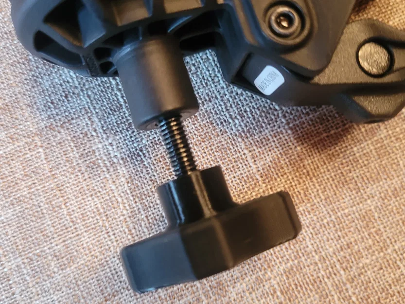 Núm thay thế 1/4" không ren cho giá đỡ quạt - Image 1