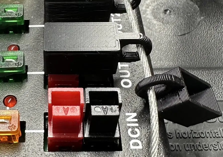 Nắp Anderson Power Pole với vòng treo dây đeo - Image 3