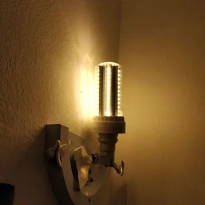 Khôi phục đèn led hỏng thiếu nắp dưới