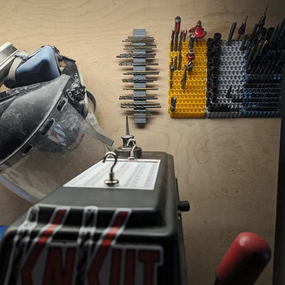 Giá đỡ bit vít hình tổ ong cho bề mặt thẳng đứng