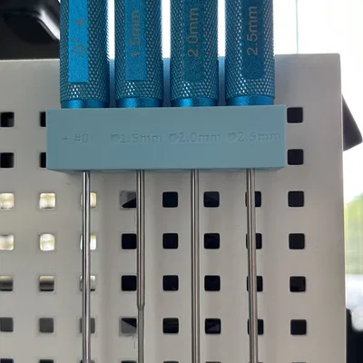 Giá đỡ tua vít Bambu P1P cho bảng ghim BambuLab