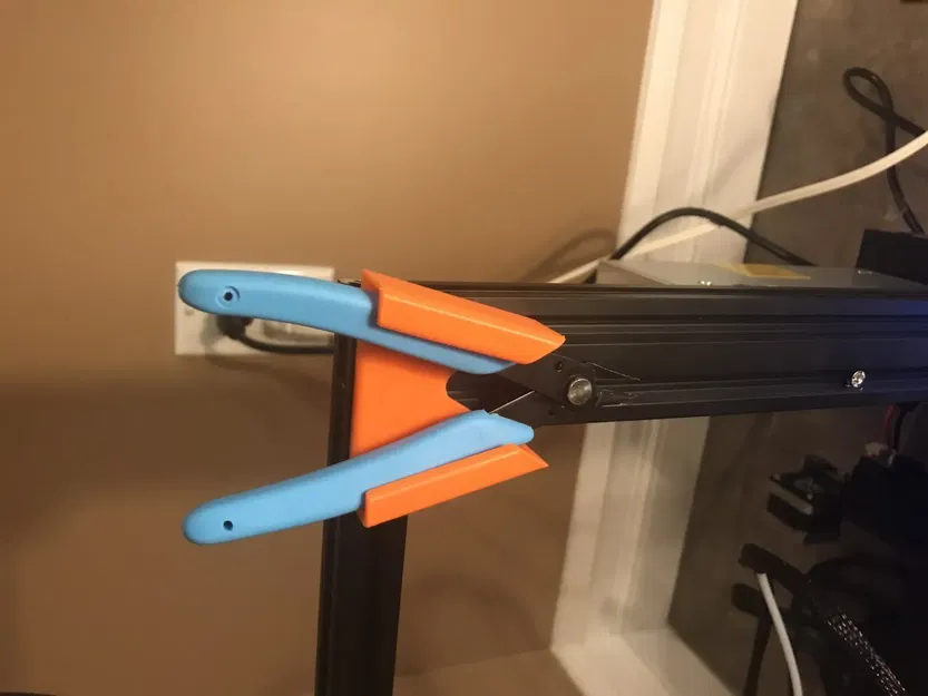 Giá đỡ kìm cắt phẳng cho máy in Ender 3 - Image 2
