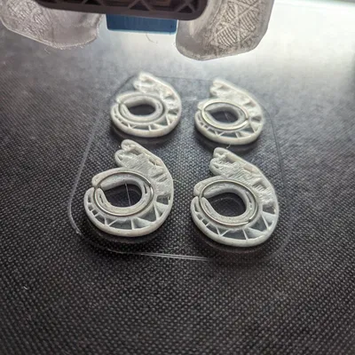 Khóa kéo Okay với vòng kim loại hỗ trợ bền bỉ