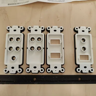 Bộ chèn Decora cho các cổng AV đa dạng