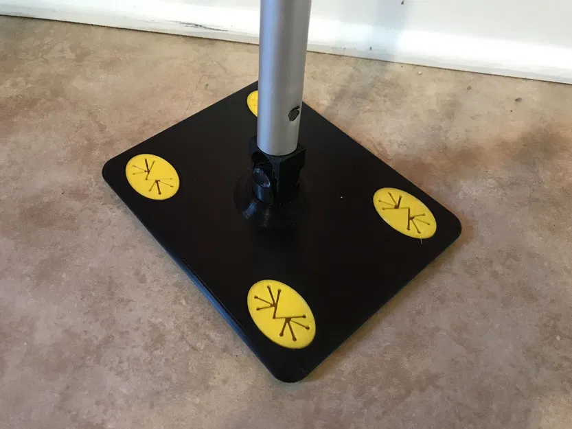 Máy quét sàn đơn giản với đầu gắn TPU - Image 1