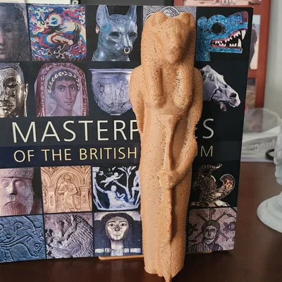 Giá đỡ sách Sekhmet từ Bảo tàng Anh