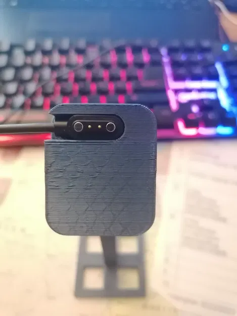 Giá đỡ đồng hồ thông minh với khay giữ cáp sạc - Image 2