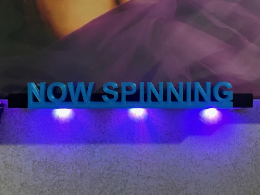 Giá đỡ đĩa vinyl treo tường không sử dụng vít với chữ cái... - Image 3