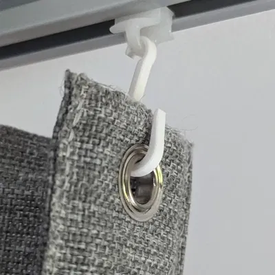 Kẹp rèm Adria Adora 2021 bền bỉ cho trải nghiệm tốt hơn