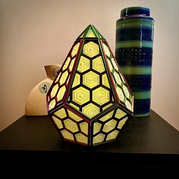 Đèn trang trí hình lục giác cho không gian sống - Image 1