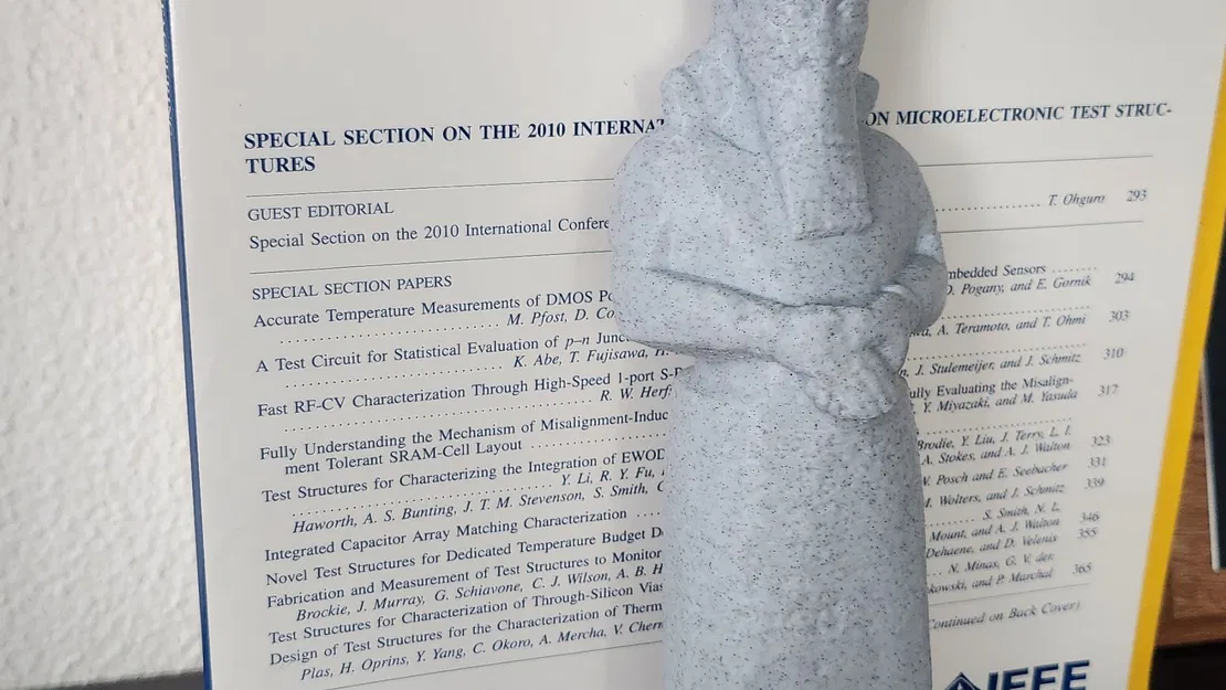 Giá đỡ sách thần Nabu từ Bảo tàng Anh - Image 1