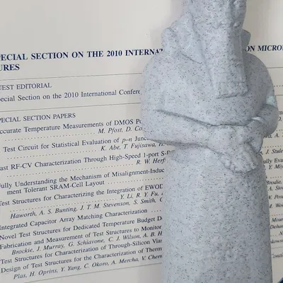 Giá đỡ sách thần Nabu từ Bảo tàng Anh