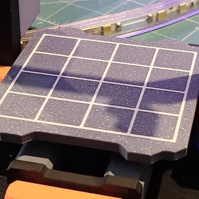 Giường Prusa Mini với lưới in đa màu sắc