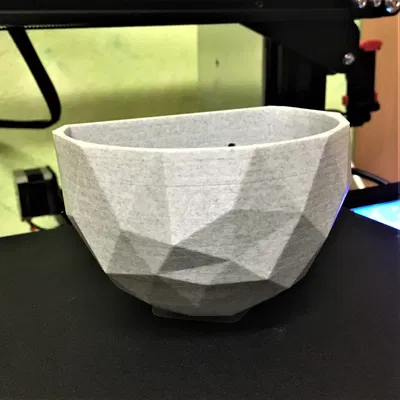 Chậu cây treo tường thiết kế Low Poly