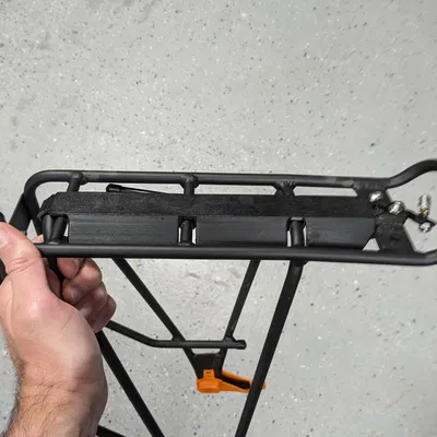 Cản sau Snap-On cho giá đỡ xe đạp Axiom Streamliner Disk DLX