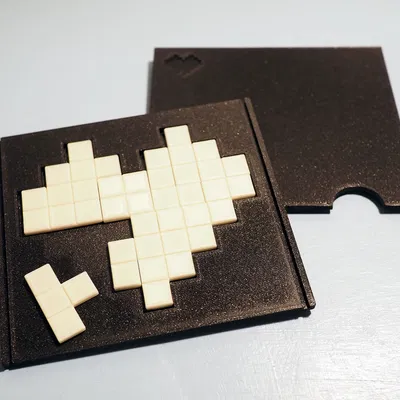 Câu đố trái tim Tetris trong hộp quà