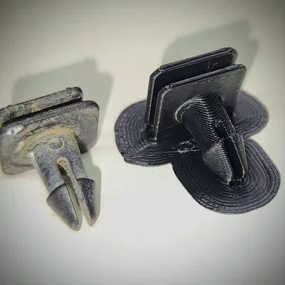 Clip giữ đèn pha cho Diahatsu Hijet S110P