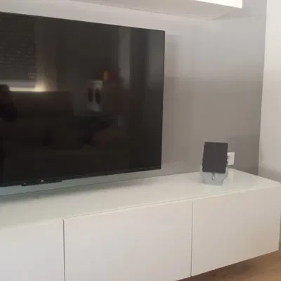 Giá đỡ tay low poly cho Kindle, tablet và điện thoại di động