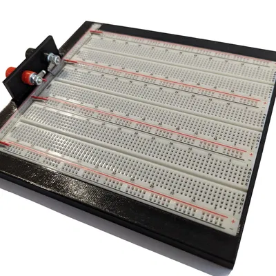 Nền tảng thử nghiệm với giá đỡ breadboard cho ESP32