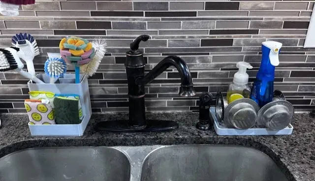 Khay đựng và tổ chức chai xà phòng cho bồn rửa bát - Image 4