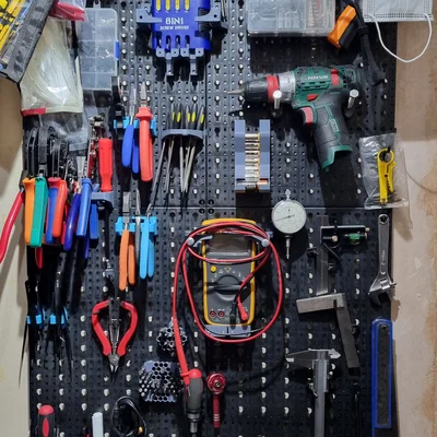 Giá đỡ dụng cụ cho hệ thống Pegboard