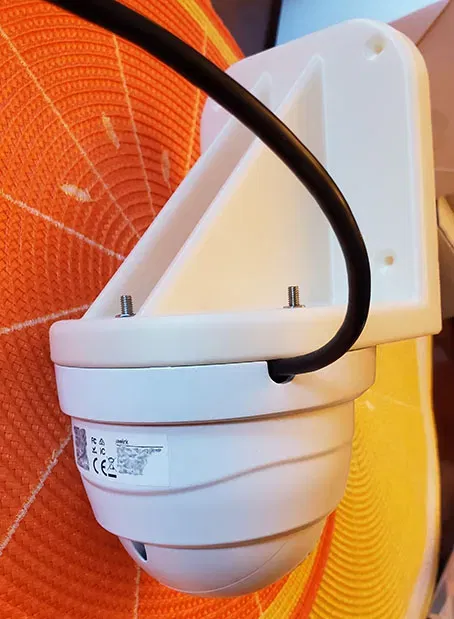 Giá đỡ gắn tường cho camera dome Reolink RLC-420 - Image 3