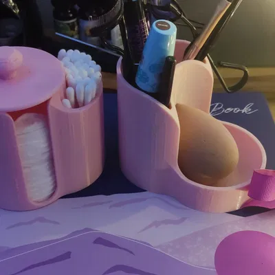 Giá đỡ bông tẩy trang và bông ngoáy tai