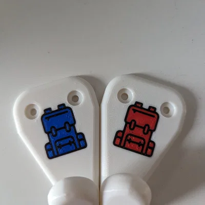 Móc treo tường MMU cho túi đi bộ đường dài