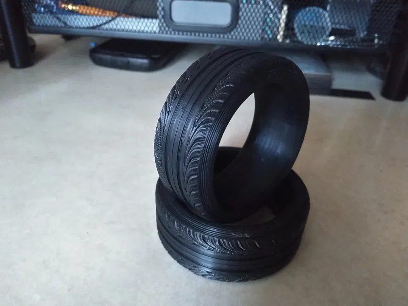 Lốp xe thể thao tỉ lệ 1/10 cho mô hình 3D - Image 1