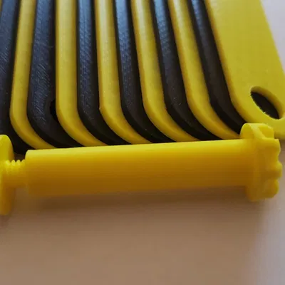 Quạt tay phong cách Nhật Bản với 18 cánh quạt