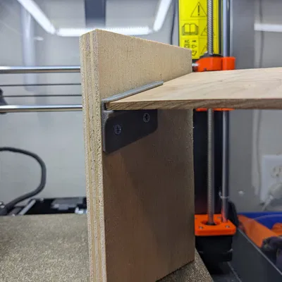 Giá đỡ kệ nghiêng tùy chỉnh cho kệ trượt vào