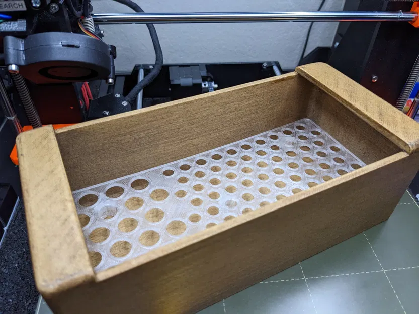 Giá đỡ lọ nước hoa tùy chỉnh cho hộp khóa Nhật Bản - Image 1