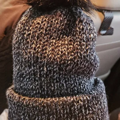 Giá đỡ poof cho mũ mùa đông