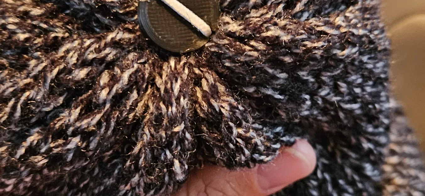 Giá đỡ poof cho mũ mùa đông - Image 2