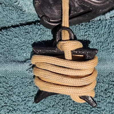 Giá đỡ dây tai nghe Curvy Man in 3D