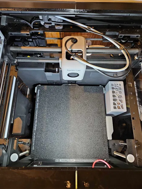 Bảng quản lý cáp USB Bambu Lab P1P với đèn LED - Image 1