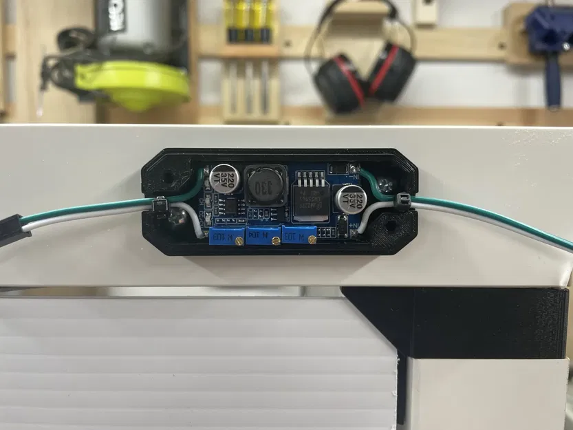 Hộp bảo vệ nguồn LM2596S với chức năng CC và CV - Image 1