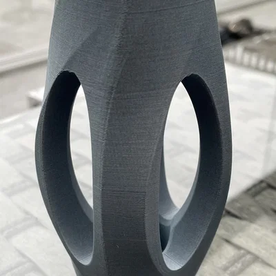 Chậu cây trong suốt với 4 lỗ độc đáo