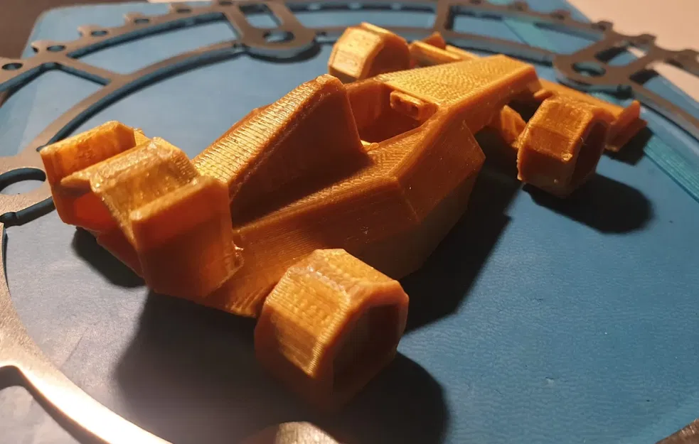 Xe đua công thức một phong cách low poly không cần giá đỡ - Image 2