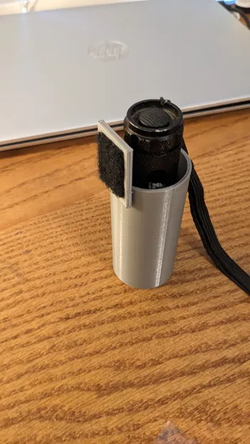 Giá đỡ đèn pin gắn Velcro cho quần cargo - Image 5