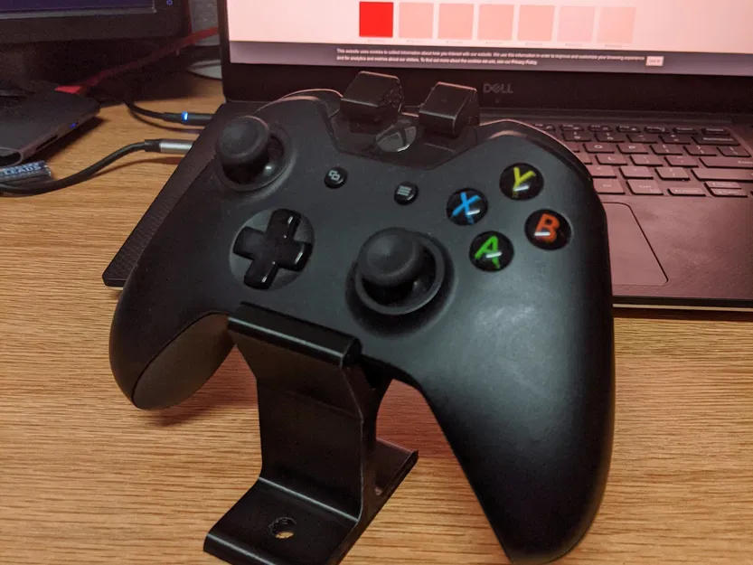 Giá đỡ điều khiển Xbox với lỗ gắn chắc chắn - Image 1