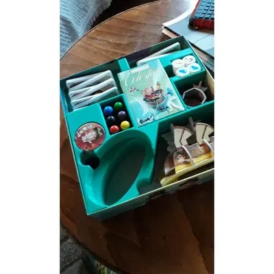 Giá đỡ cho trò chơi boardgame Celestia với hai mở rộng