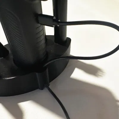 Đế sạc cho máy thổi khí Yomile với phụ kiện kèm theo