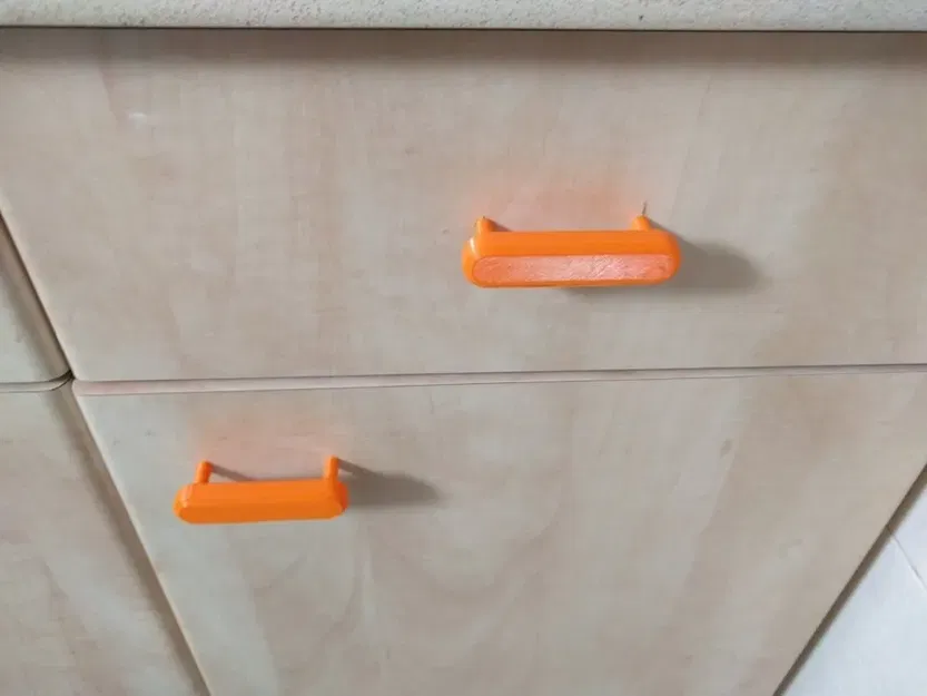 Tay nắm cửa tủ đơn giản cho phòng tắm - Image 1