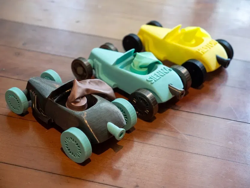 Xe đua bóng bay Hotrod với thiết kế dễ thổi khí - Image 3