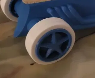 Lốp xe và vành xe với thiết kế đa dạng màu sắc - Image 1