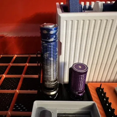 Mô-đun Gridfinity cho đèn pin Olight Warrior Mini 2