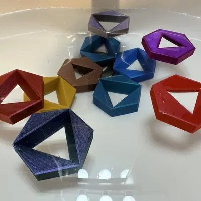 Đồ chơi hình tam giác nổi cho bể bơi