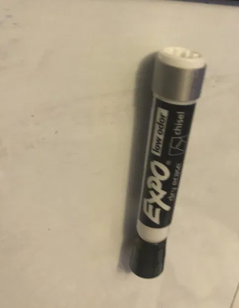 Giá đỡ nam châm cho bút lông Expo - Image 2